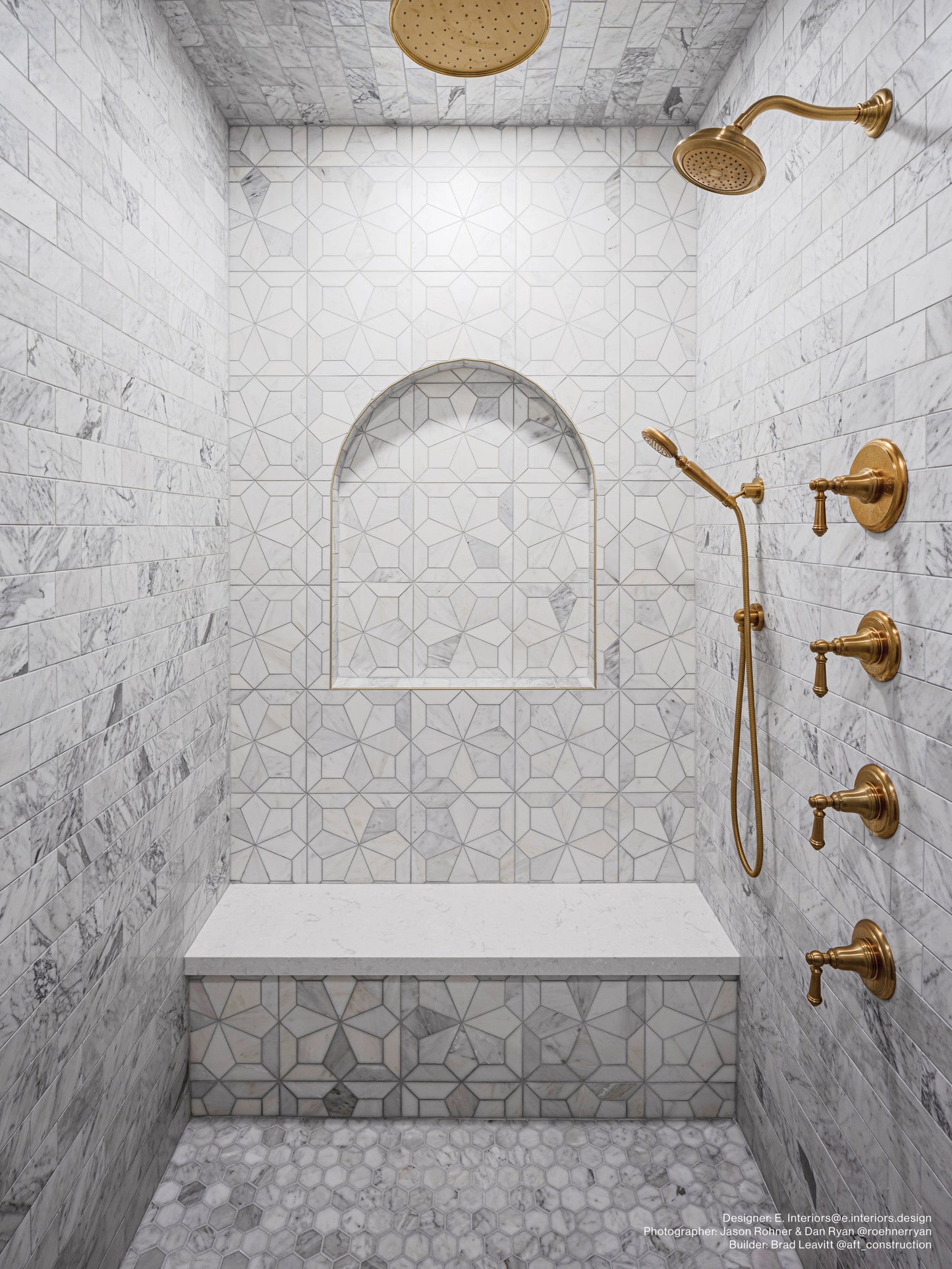 Blomma Mosaic Tile