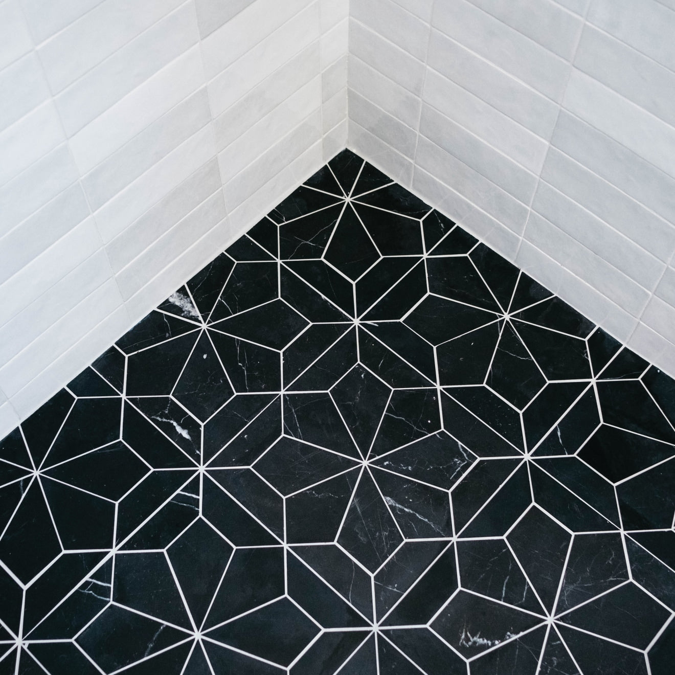 Blomma Mosaic Tile